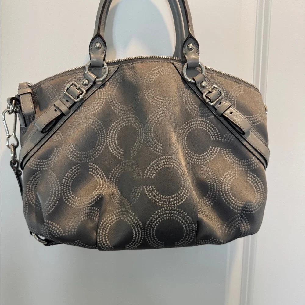 Coach purse - Picture 4 of 5